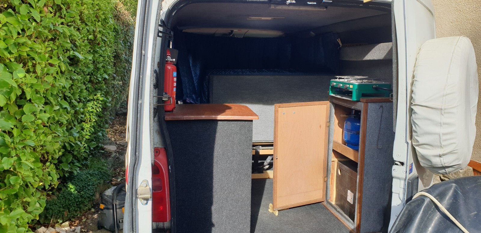 Renault Master camper van / motorhome - lovely interior! - Picture 5 of 14