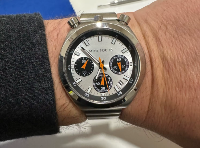 BNIB MINI FOCUS MF0491L QUARTZ TSUNO-BULLHEAD SPLIT CHRONOGRAPH