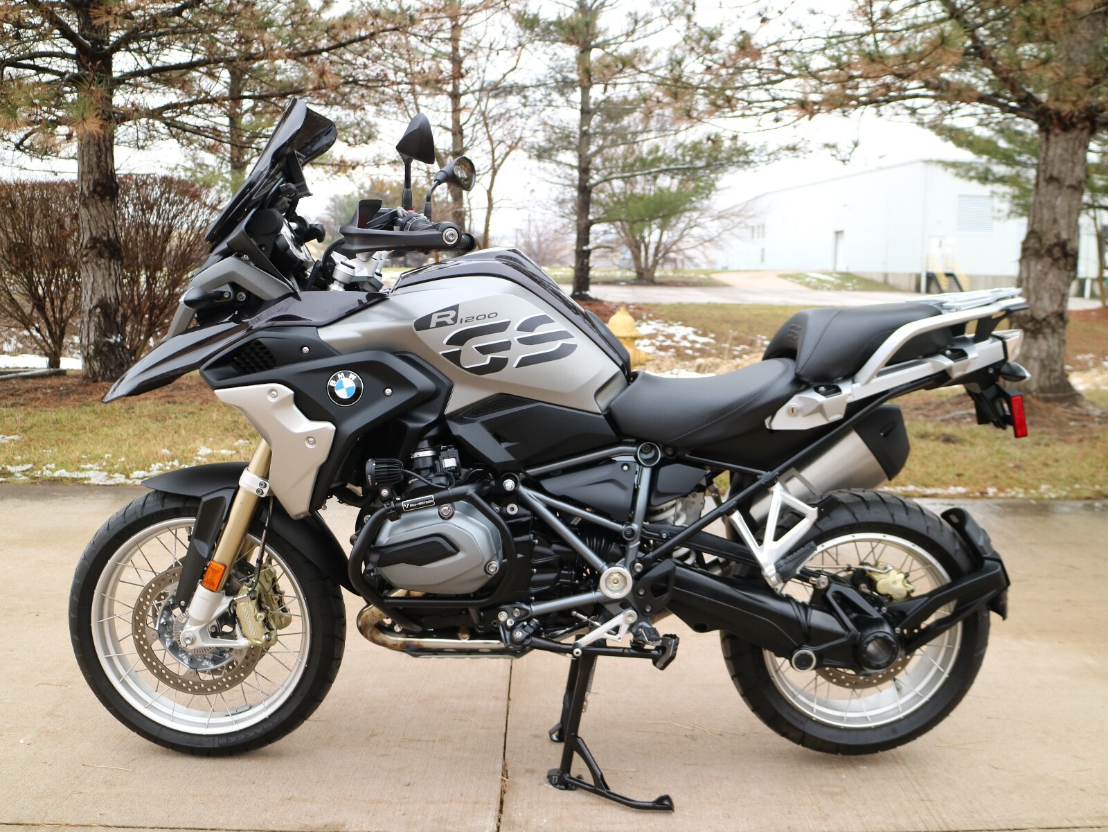 2017 BMW R-Series  2017 BMW R1200GS Exclusive, 6K Miles, Low Suspension, Great Deal !!!