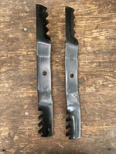 Oregon 90-395 Gator Lawn Mower 2 Blade Set for John Deere M139802 M145969 96-340