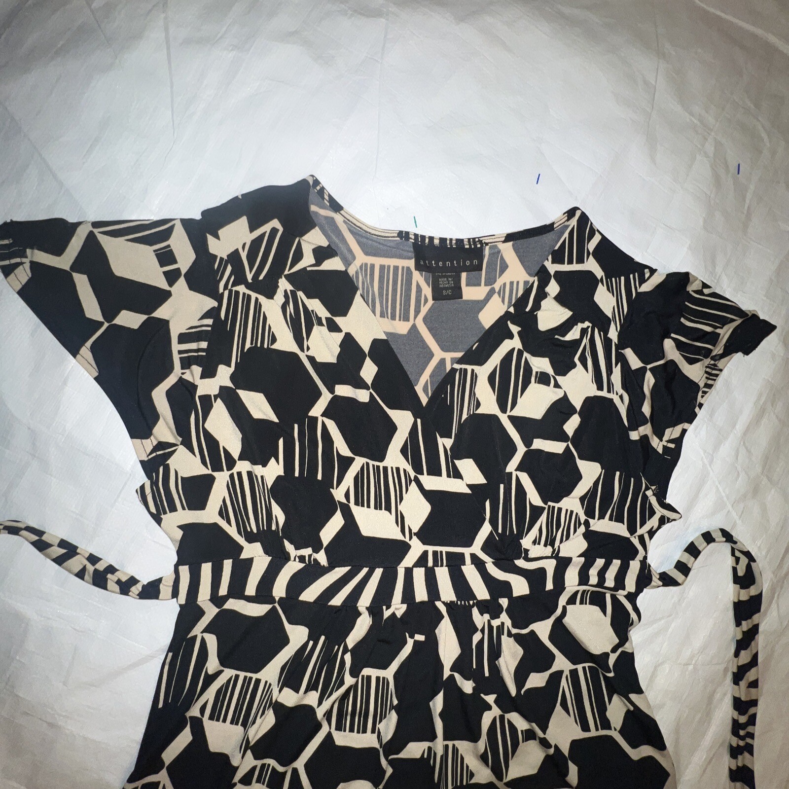 Attention Size Small Women’s Short Sleeve Tie Front Flared Blouse 