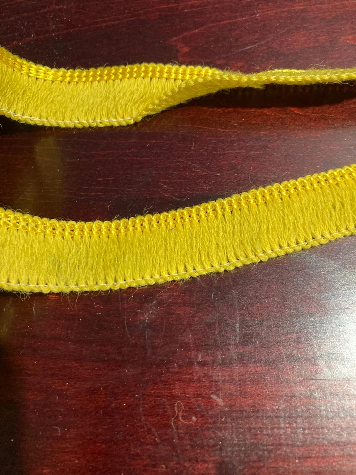 Borlas de flecos de cepillo de lana amarilla vintage 3/4 pulgadas [por yarda] Foto 2 de 4