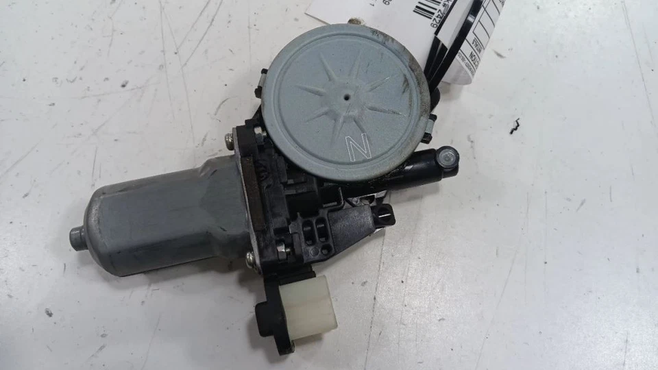 Motor de ventana eléctrica derecho pasajero sedán delantero para Nissan Altima 07-12 Foto 2 de 4