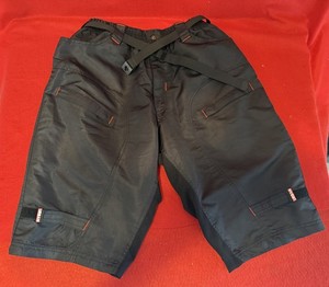 Urban Cycling Apparel The Single Tracker Mens Shorts XL Black