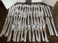 Oneida Stainless Steel Satin Finish Flatware ~ 12 Place Settings ~ China 90-912