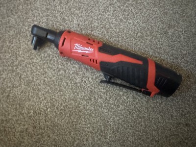 Milwaukee M12FHIR14-0 M12 Fuel High Speed 1/4'' Ratsche mit Akku