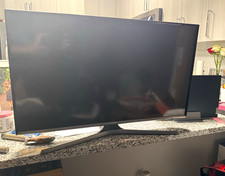 Samsung UN32J5205AF 32in LED 1080p Smart Wi-Fi TV 60Hz Black HDMI USB