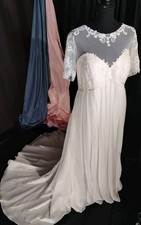 David's Bridal Chiffon Wedding Dress SZ 18 Illusion Bodice & Sleeves Flowing