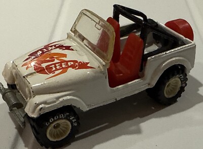 Hot Wheels 1981 Real Riders White AMC Jeep CJ-7 White Hubs Malaysia MINT