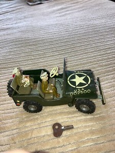 Jerrycans Tôle Pour Jeep USA ARNOLD 002500 – Jouet Militaire Réservoir Essence Échelle 1/43