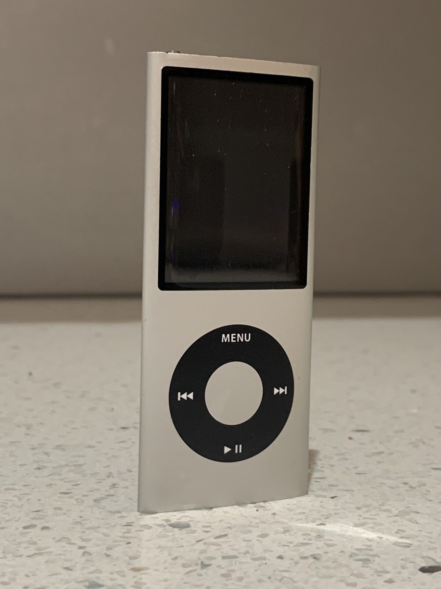 Apple iPod Nano 4th Gen 8 GB Silver Model 1285 - Genuine Charger