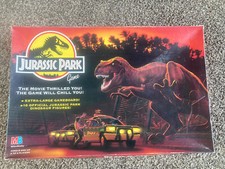 COMPLETE - 1992 MILTON BRADLEY JURASSIC PARK BOARD GAME