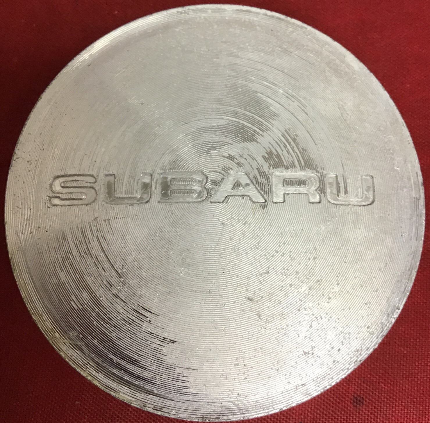 ONE USED Subaru OEM Metal Center Cap Hub Dust Cover 12990