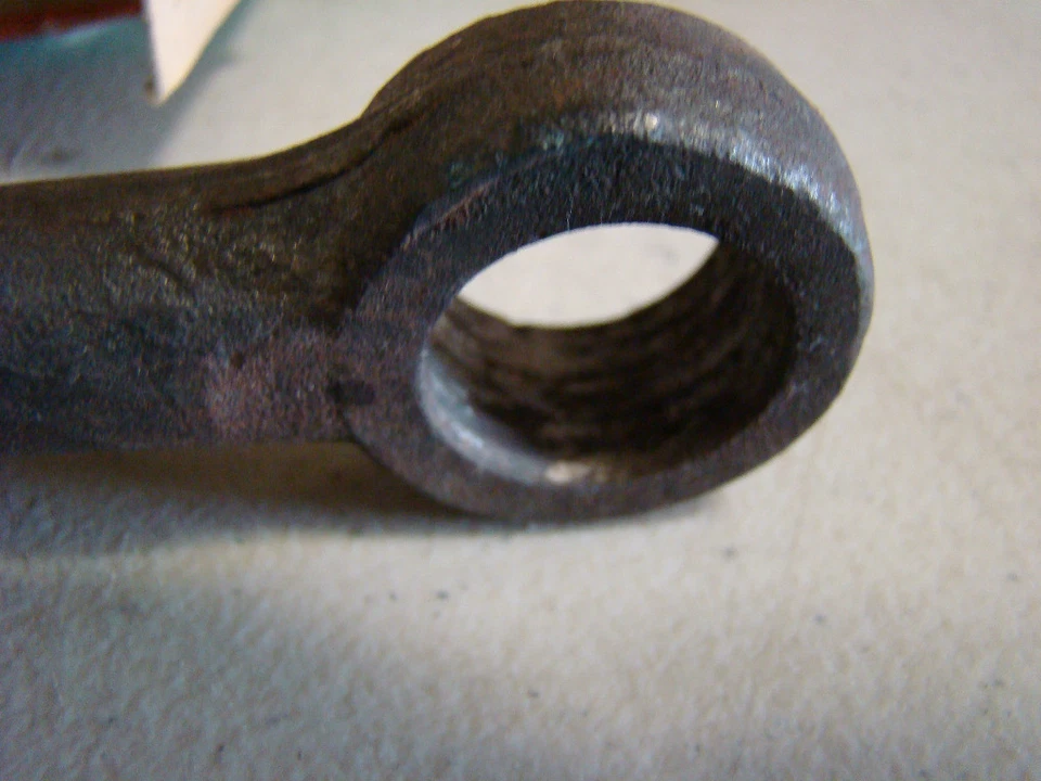 1961 1962 Pontiac Bonneville Grand Prix рычаг холостого хода поддержка 5672925 NORS новый из старых запасов  - Изображение 3 из 4