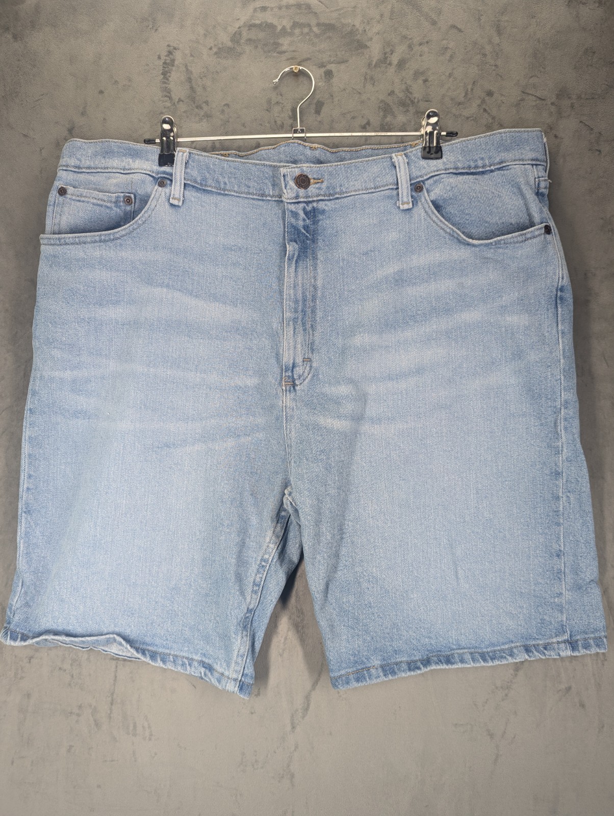 Wrangler Denim Shorts Men’s Size W42 Blue Workwear Cotton Stretch Pockets USA