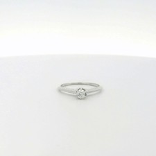 18k White Gold Solitaire Diamond Engagement Ring - Size 6 C31023000 