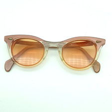 Vintage American Optical AO Cat Eye Sunglasses Pink Gradient Frame w/ Amber Len