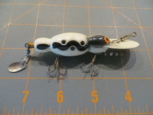 Leurre Crankbait Bomber Waterdog - Large 4 1/2 - Blanc - Pêche En Eau Douce