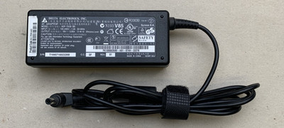 Original Netzteil Delta Electronics, INC. ADP-75SB BB - 19V - 3,95A - 75W