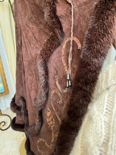 Genuine Suede Full Length Cape with Real Fox Fur Trim - Picture 14 of 24