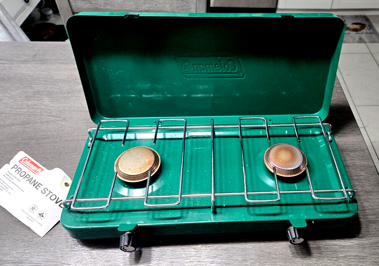 Coleman Green 14k BTU 2-Burner Lightweight Compact Stove Used Untested