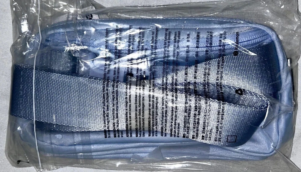Lululemon Everywhere Belt Bag 1L Blue Windmill with Extra Long 10 Foot Strap NWT