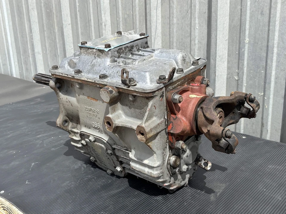 Ford F600 Fuller FS4005A 1988 transmisión manual 5 velocidades Foto 4 de 4