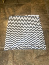 Itzy Ritzy Infinity Breastfeeding Scarf Gray White Chevron Modesty Cover 27x30