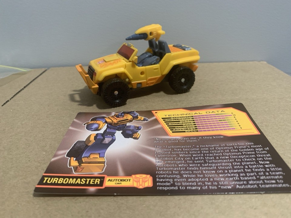 Transformers Timelines 2010 Botcon Exclusive Deluxe Turbomaster Scorch ...