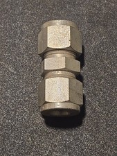 SWAGELOK Tube Fitting, Reducing Union, 1/2 in. Tube OD x 1/2. Tube OD