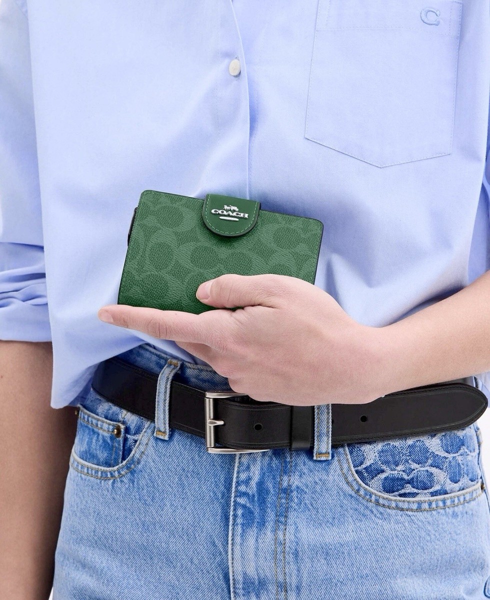 NWT Coach Medium Corner Zip Wallet In Signature Canvas Bright Jade