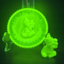 Mosser Pee Wee Clown Figurine 2" + Clown Plate 3.5" Vaseline Opalescent- 2pcs
