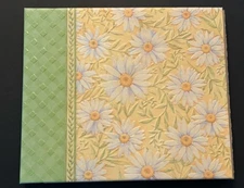 NEW K&Company DAISY GARDEN SCRAPBOOK Includes 10 Top Loading Pages