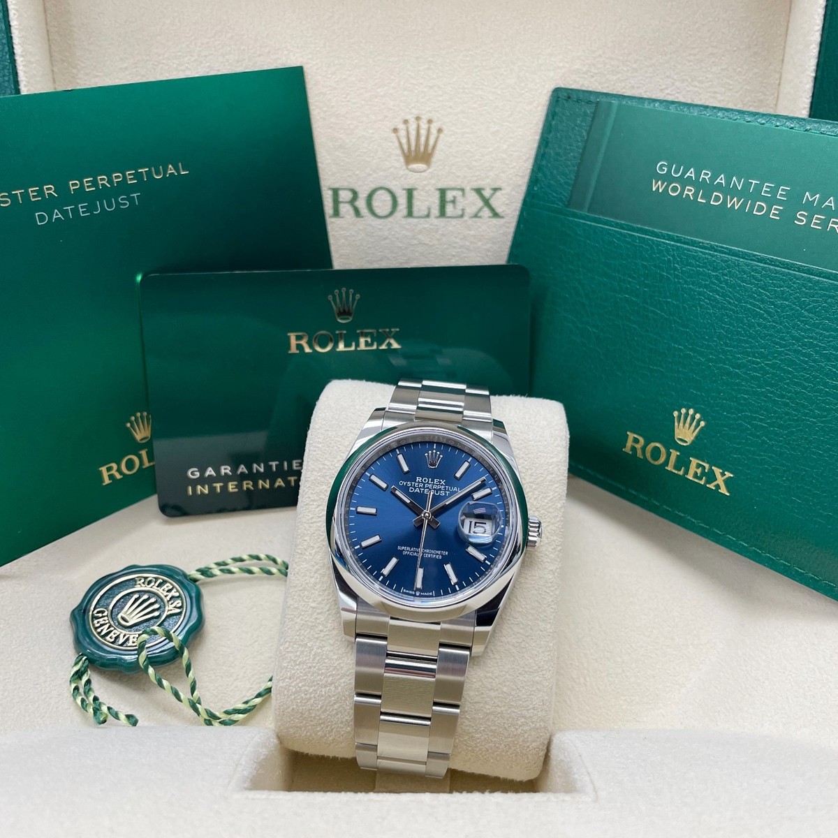 ロッド Rolex Auction: 2026 Rolex Oyster Perpetual 36 Green 126000-0005 | Bezel
