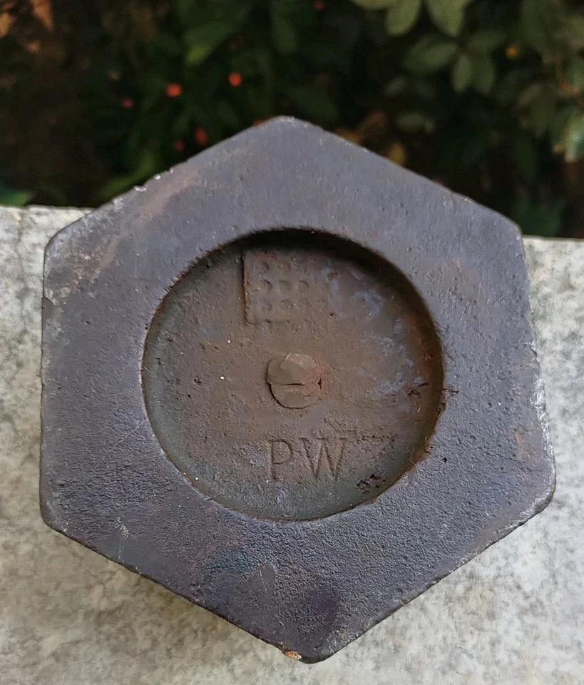 Ancien Poids 5kg Hexagonal en Fonte pour Balance - Photo 2/2