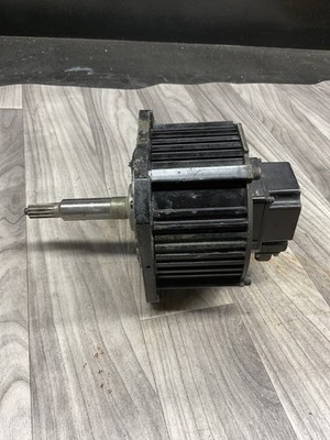 Yaskawa SGMRS-06A2B-YR11 AC Servo Motors w/Encoder UTSAE-B17CL #4041B99PR3