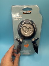 Fiskars Funky Love Squeeze Me 2 Punch