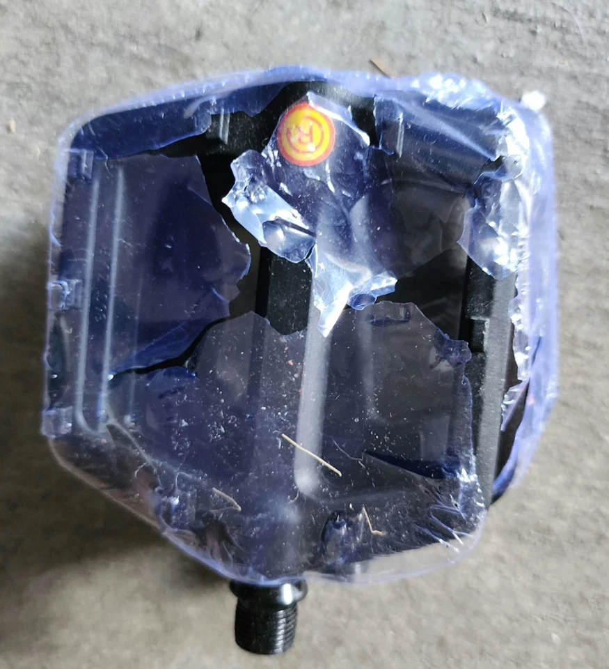 Feimin Bike Pedals - Image 2 of 2