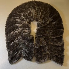 Women’s Thick Black Faux Fur Pull Through Scarf Neck Warmer Fluffy Collar Stole