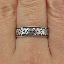 925 Sterling Silver Vintage Spiral / Swirl Band Ring Size 9