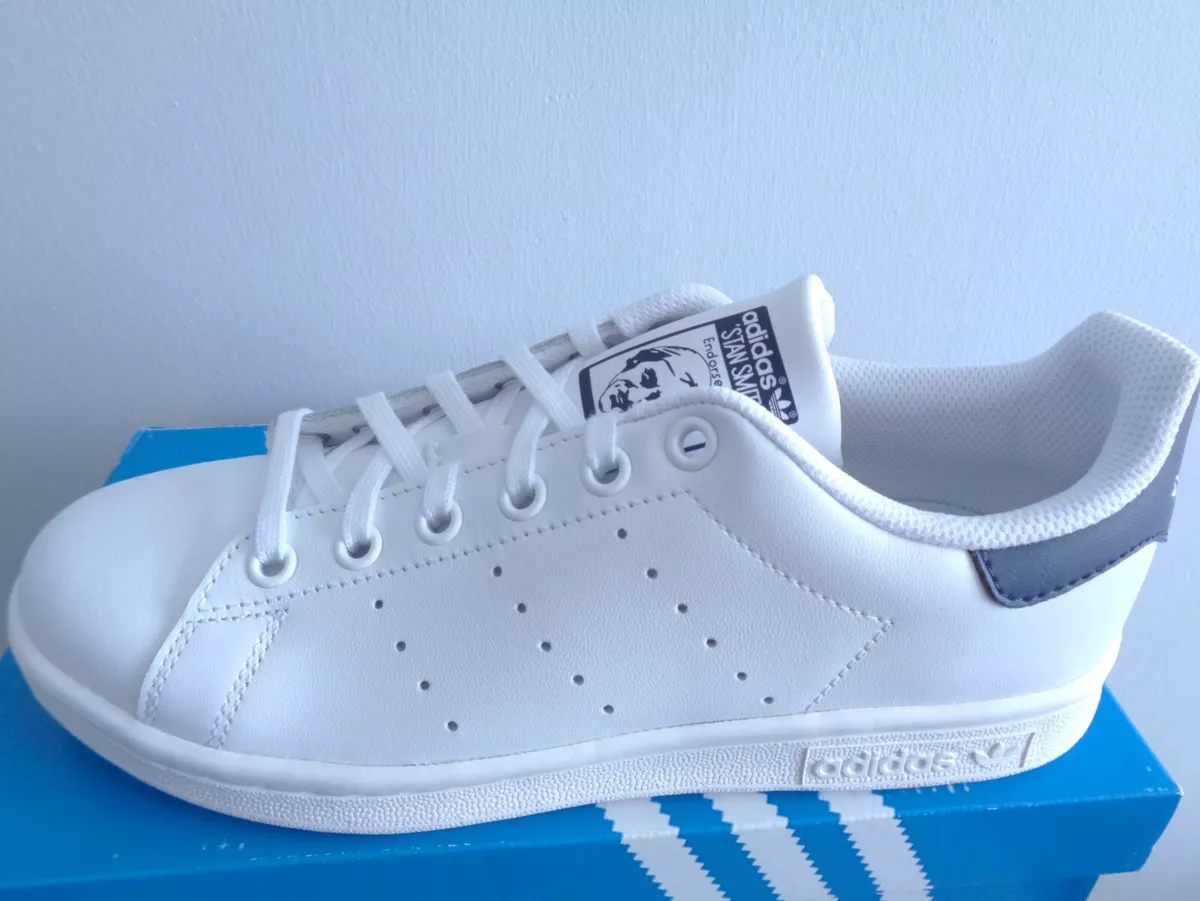 Stan smith hotsell pastel blue