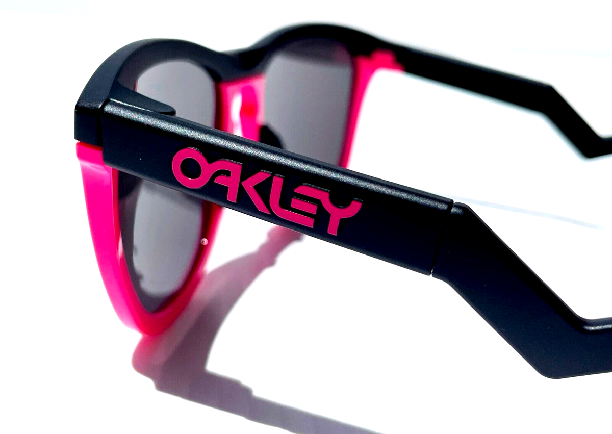 Oakley FROGSKINS HYBRID Black Neon Pink POLARIZED Galaxy Oakley FROGSKINS HYBRID Black Neon Pink POLARIZED Galaxy