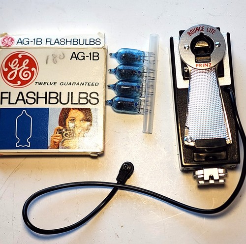 VINTAGE PRINZ Fold-Out Bounce Flash - Picture 1 of 6