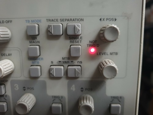 FLUKE PM3082 Oscilloscope (AUC) - Picture 4 of 5