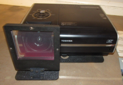 Toshiba Digital Projector TDP-EX20 Texas Instruments DLP w/ Padded