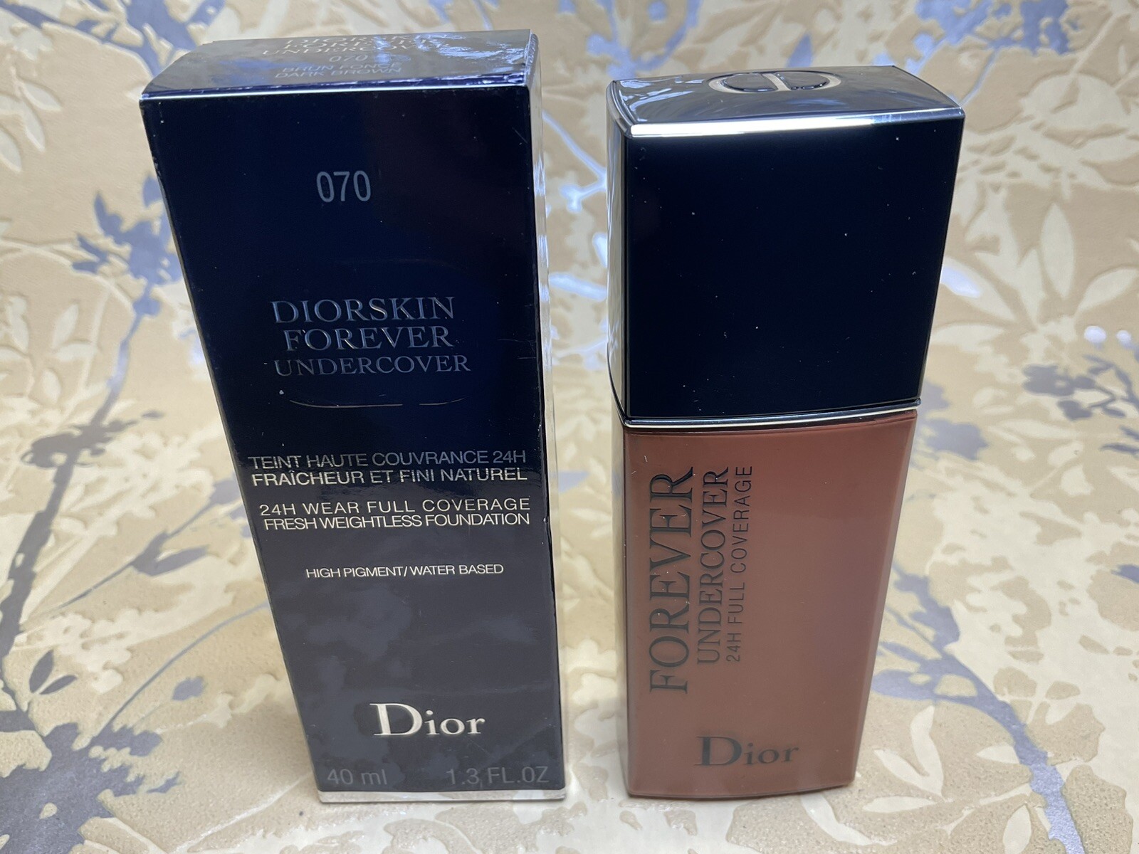 DIOR DIORSKIN Forever Undercover Full Coverage Foundation Shade 070 Dark Brown