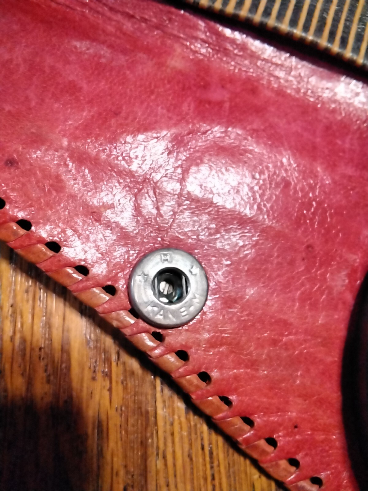 Kane M Small Hand Tooled Leather Multicolored Clu… - image 14