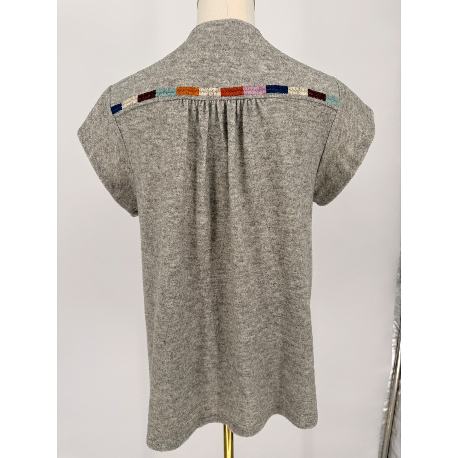 THML Gray Embroidered Split Neck Flutter Sleeve K… - image 5