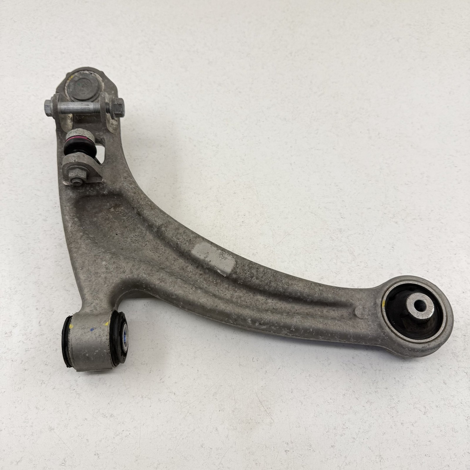 Aston Martin V8 Vantage 2006-2017 Front Right Control arms Set