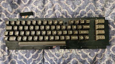Commodore 64 64c Vic 20 Replacement Keyboard Only - FREE SHIPPING